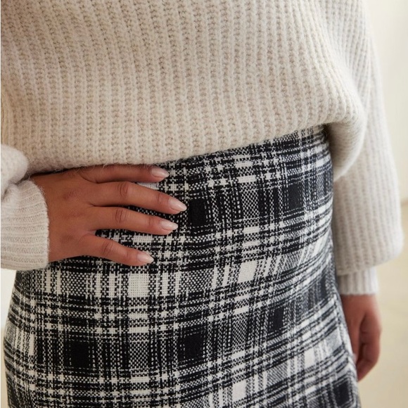 Reitmans skirt midi. Just like new! - Picture 3 of 5